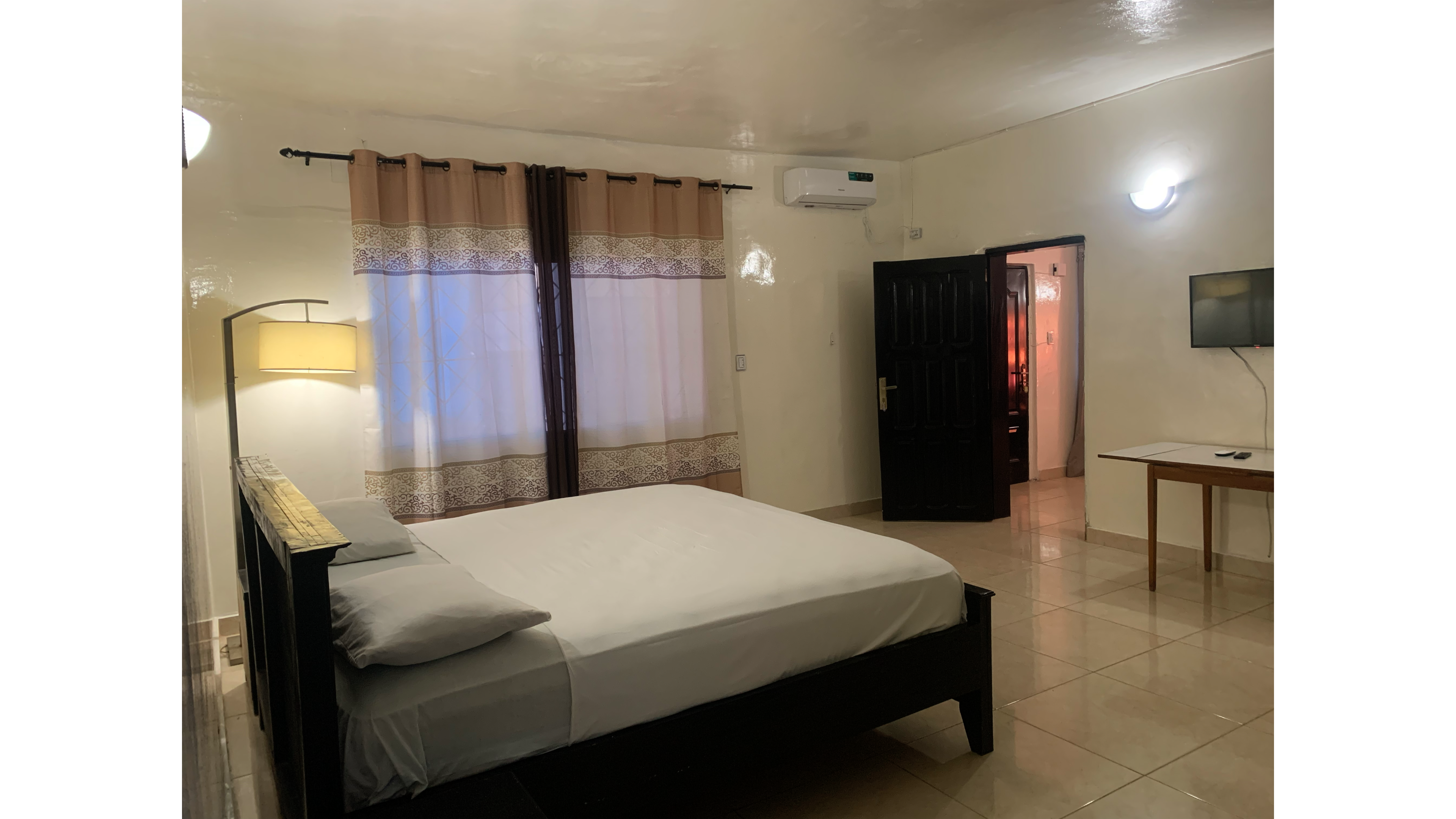 Maryland Guesthouse Monrovia Extérieur photo