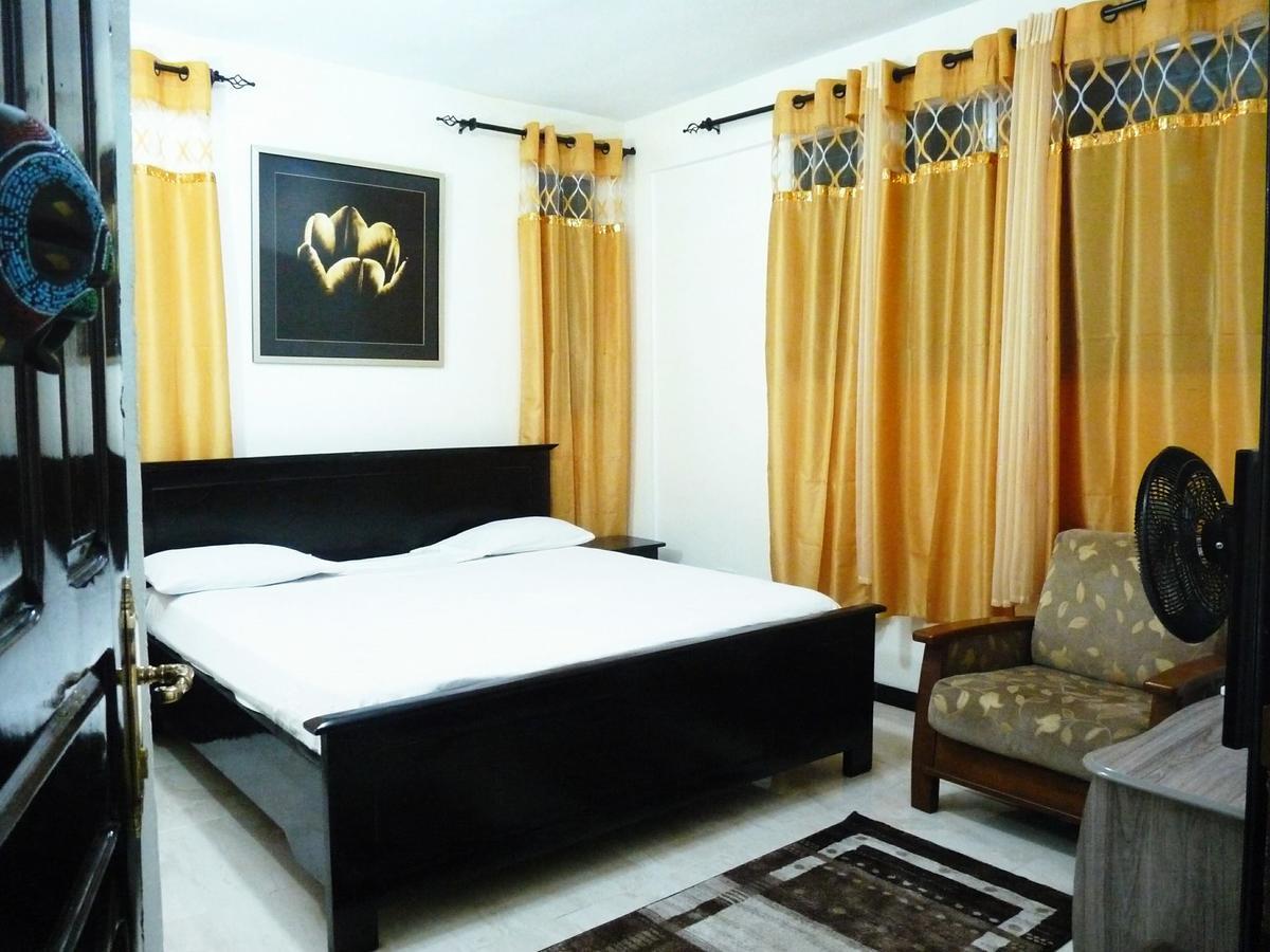 Maryland Guesthouse Monrovia Extérieur photo